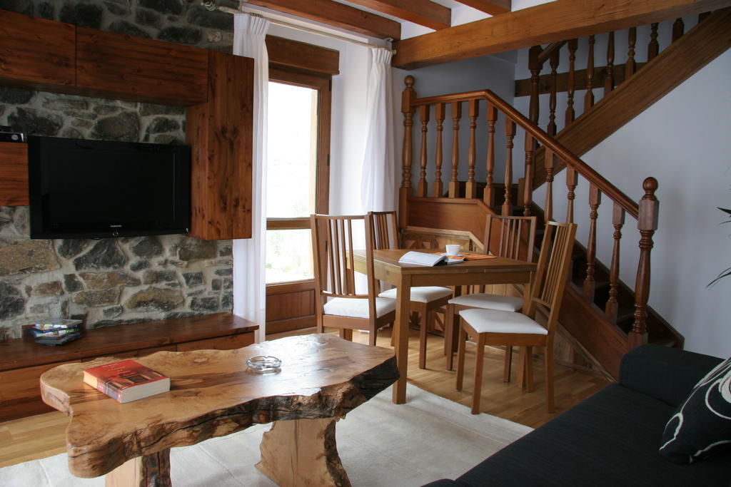 Apartamentos Spa Cantabria Infinita Cillorigo de Liebana Rom bilde