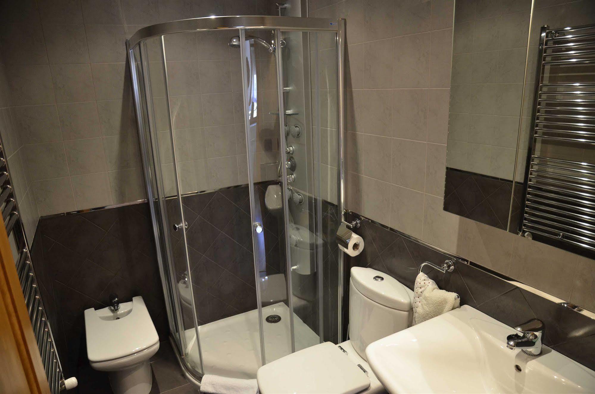 Apartamentos Spa Cantabria Infinita Cillorigo de Liebana Eksteriør bilde